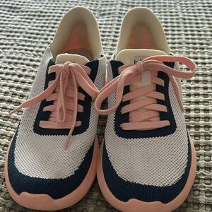 Kizik Athens Sneakers